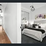 Cozy 3Br Home W Relaxing Outdoor In Prime Location