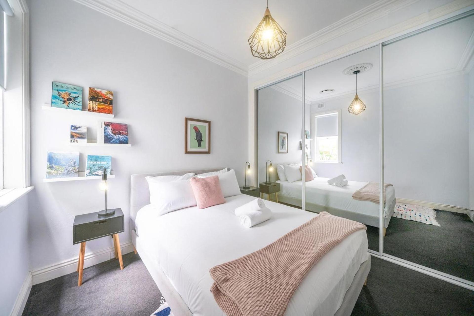 Cozy 3br W Relaxing Outdoor In Prime Location Homestay *