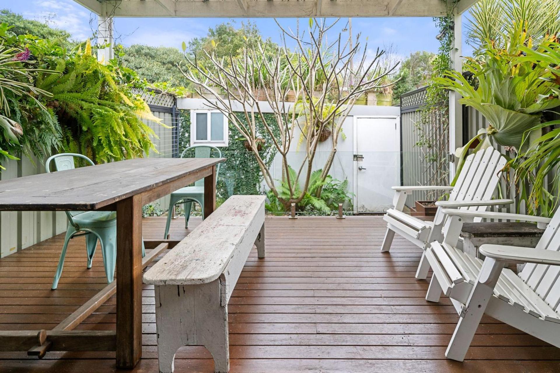 Homestay Cozy 3br W Relaxing Outdoor In Prime Location *